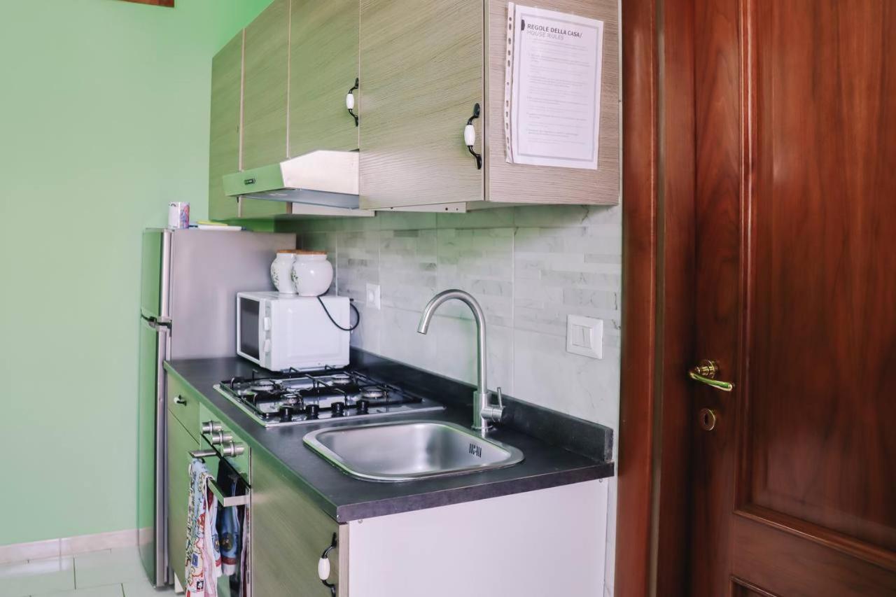 Holiday-Caroline Apartment Pompei Dış mekan fotoğraf