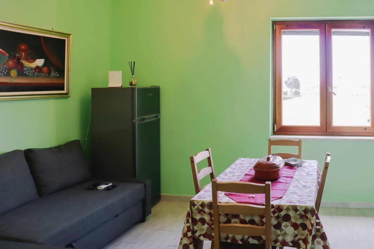 Holiday-Caroline Apartment Pompei Dış mekan fotoğraf